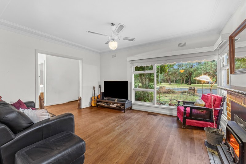 Photo - 24 Eley Road, Burwood VIC 3125 - Image 3