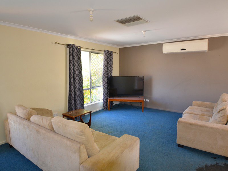 Photo - 24 Ellery Drive, Larapinta NT 0875 - Image 3