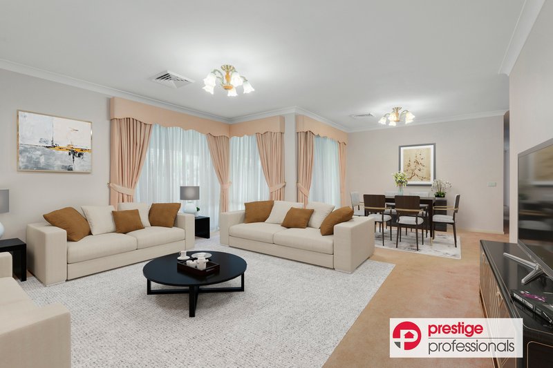 Photo - 24 Ellesmere Court, Wattle Grove NSW 2173 - Image 2