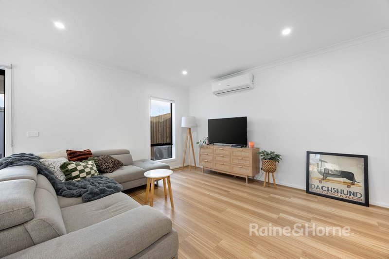 Photo - 24 Ellis Drive, Diggers Rest VIC 3427 - Image 6