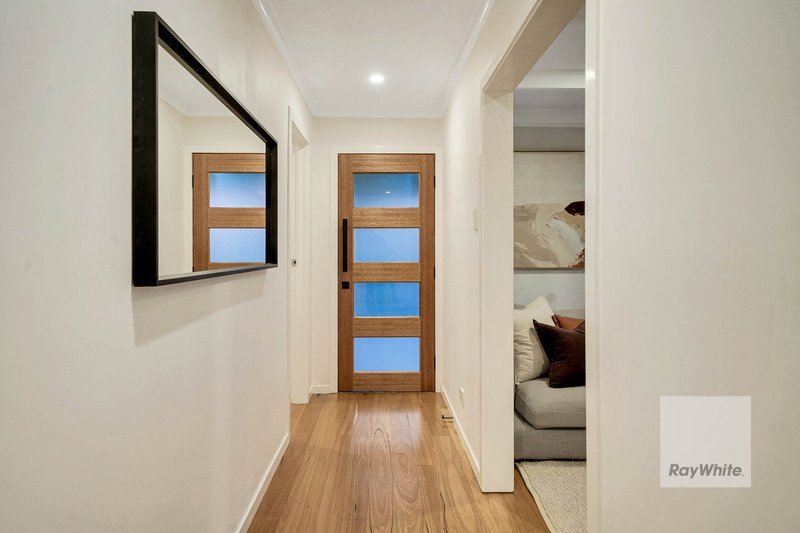 Photo - 24 Elmhurst Road, Gladstone Park VIC 3043 - Image 8