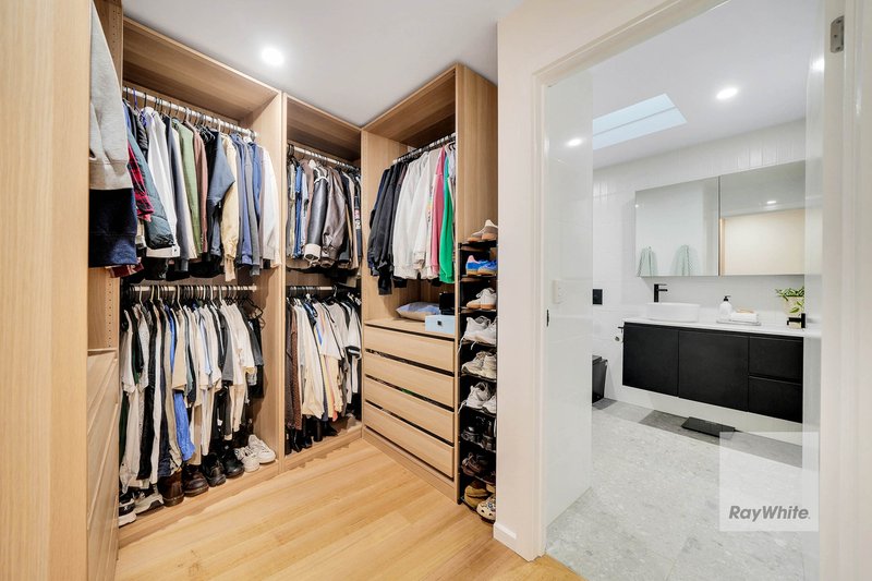Photo - 24 Elmhurst Road, Gladstone Park VIC 3043 - Image 11