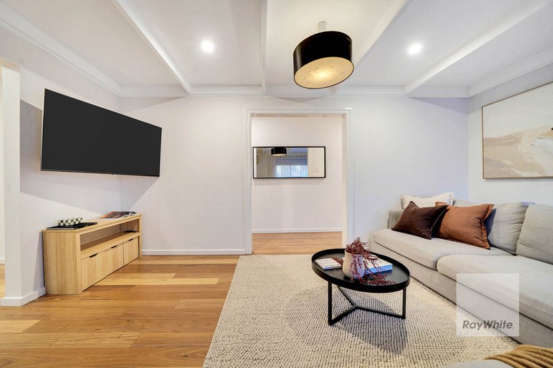 Photo - 24 Elmhurst Road, Gladstone Park VIC 3043 - Image 17