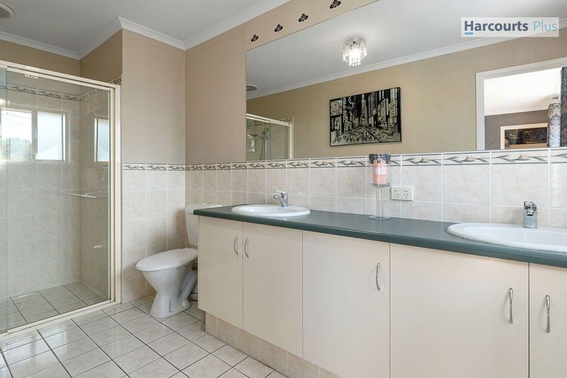 Photo - 24 Eloise Avenue, Hallett Cove SA 5158 - Image 12