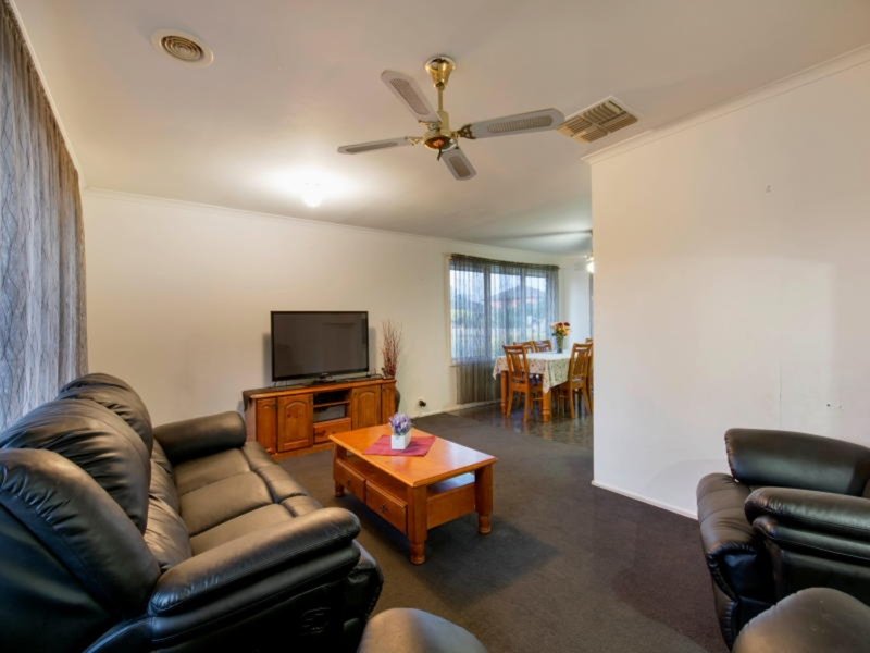 Photo - 24 Emanuel Drive, Seaford VIC 3198 - Image 5