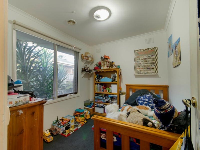 Photo - 24 Emanuel Drive, Seaford VIC 3198 - Image 8