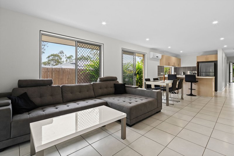 Photo - 24 Emily Street, Ormeau QLD 4208 - Image 3