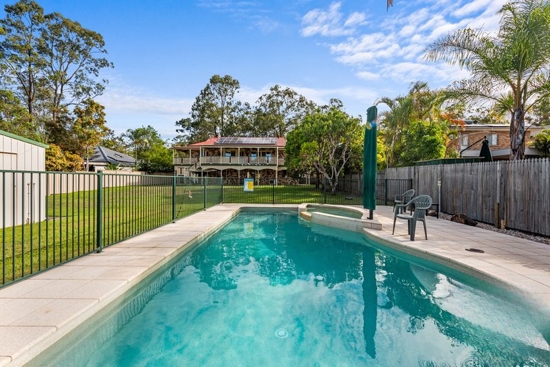 Photo - 24 Endell Street, Bridgeman Downs QLD 4035 - Image 2