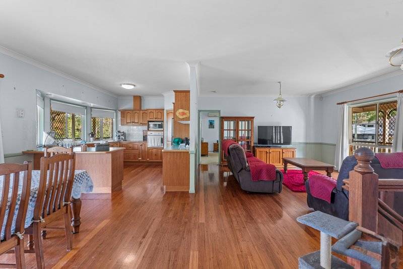 Photo - 24 Endell Street, Bridgeman Downs QLD 4035 - Image 5