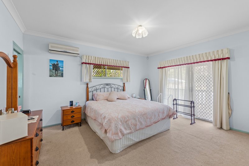 Photo - 24 Endell Street, Bridgeman Downs QLD 4035 - Image 11