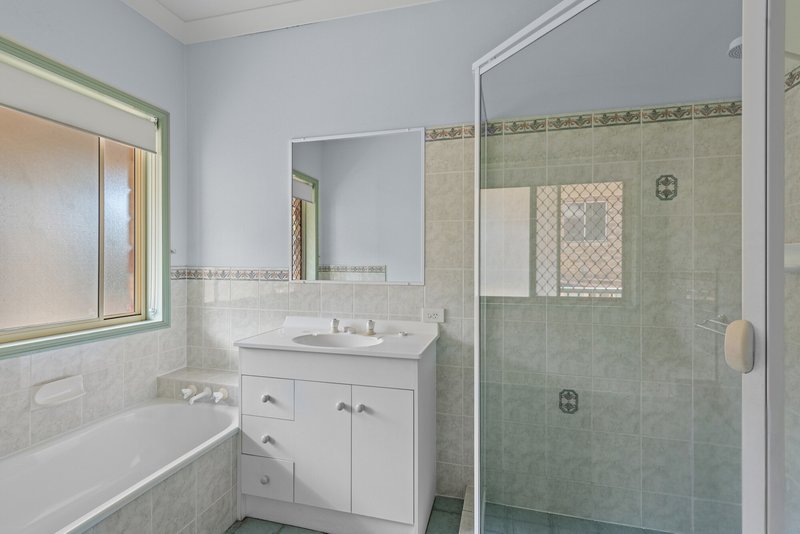 Photo - 24 Endell Street, Bridgeman Downs QLD 4035 - Image 14