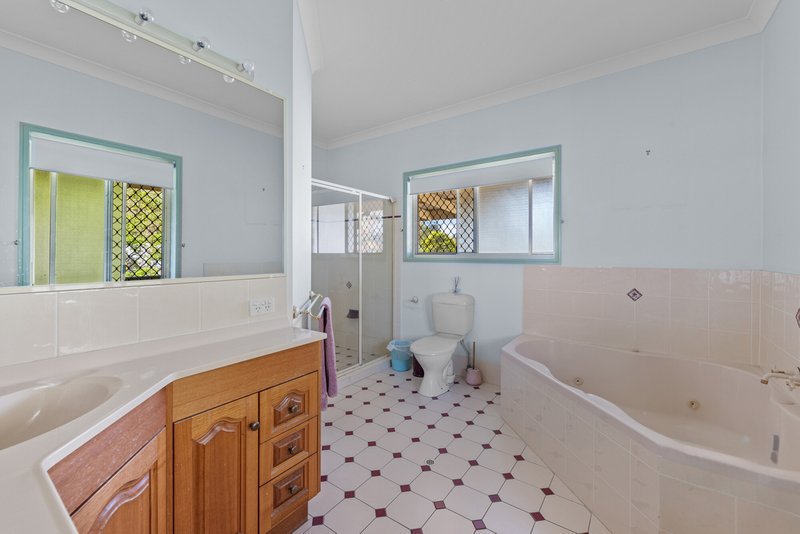 Photo - 24 Endell Street, Bridgeman Downs QLD 4035 - Image 16