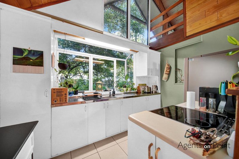 Photo - 24 Erobin Street, Coochiemudlo Island QLD 4184 - Image 5