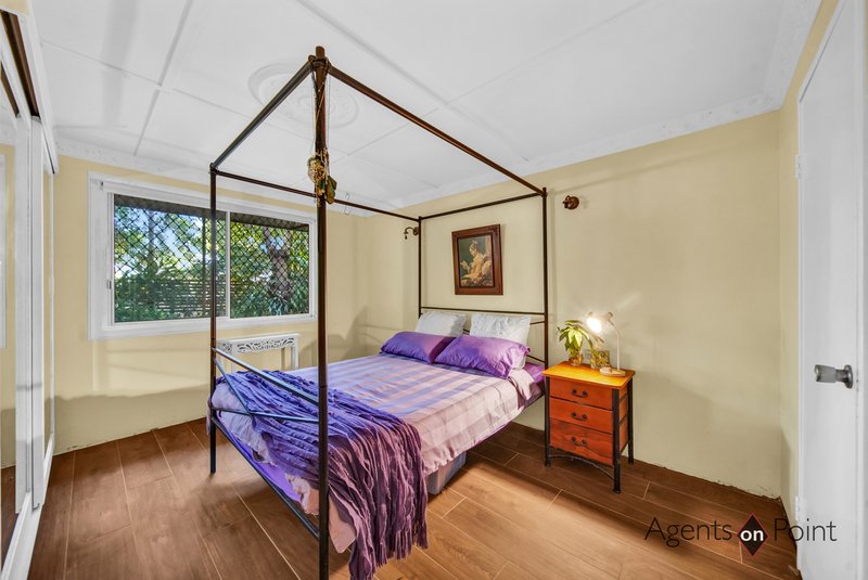 Photo - 24 Erobin Street, Coochiemudlo Island QLD 4184 - Image 12