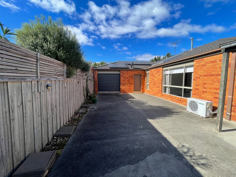 Photo - 24 Erskine Way, Melton West VIC 3337 - Image 12