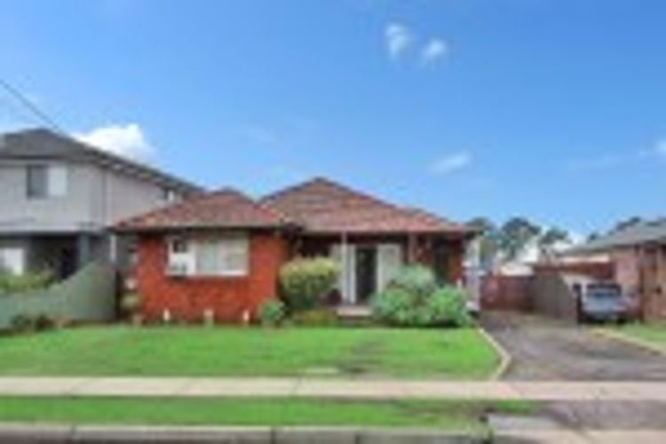 Photo - 24 Ettalong Road, Greystanes NSW 2145 - Image 9