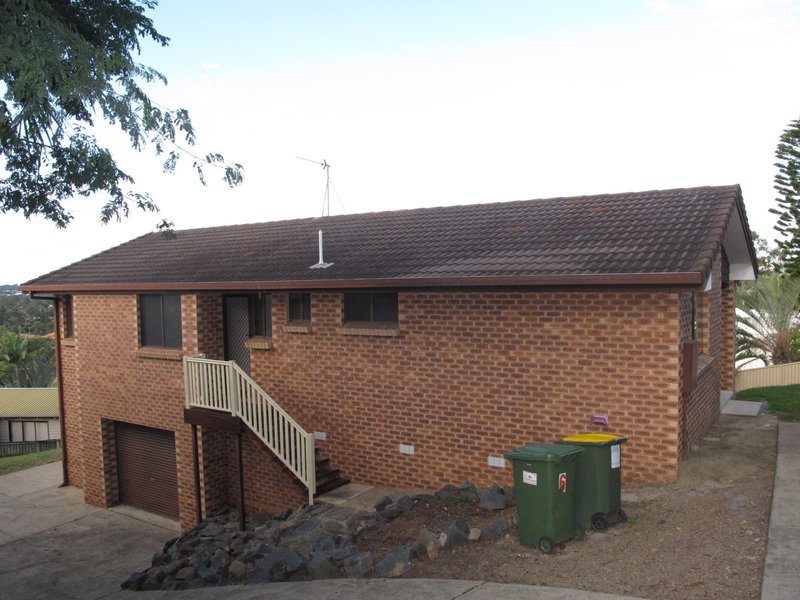 Photo - 24 Explorers Way, Highland Park QLD 4211 - Image 1