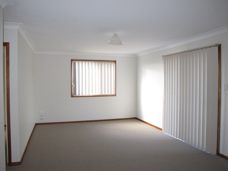 Photo - 24 Explorers Way, Highland Park QLD 4211 - Image 6