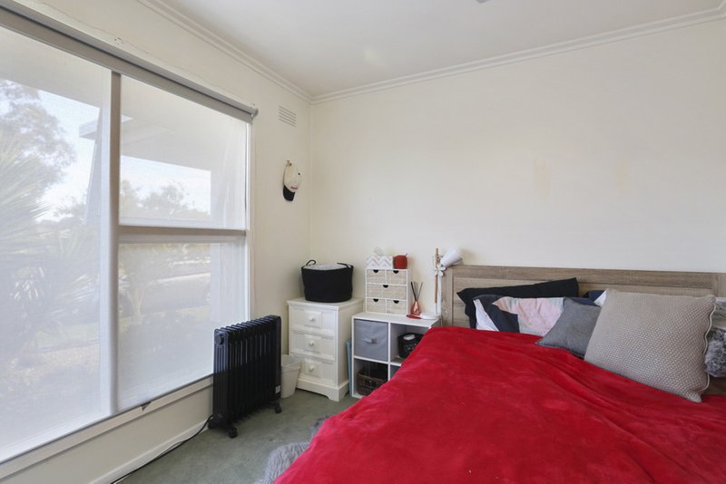 Photo - 24 Fairfield Avenue, Belmont VIC 3216 - Image 5