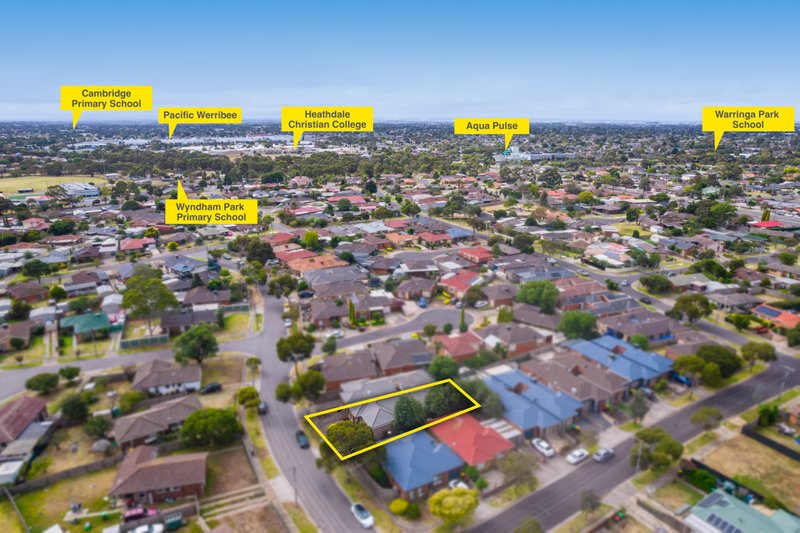 Photo - 2/4 Falcon Street, Werribee VIC 3030 - Image 11