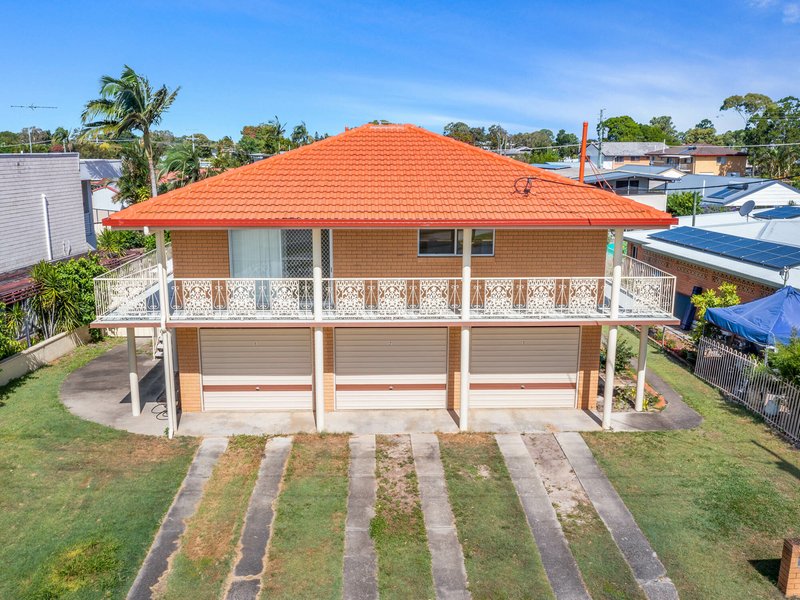 Photo - 24 Ferguson Ave , Bongaree QLD 4507 - Image 4