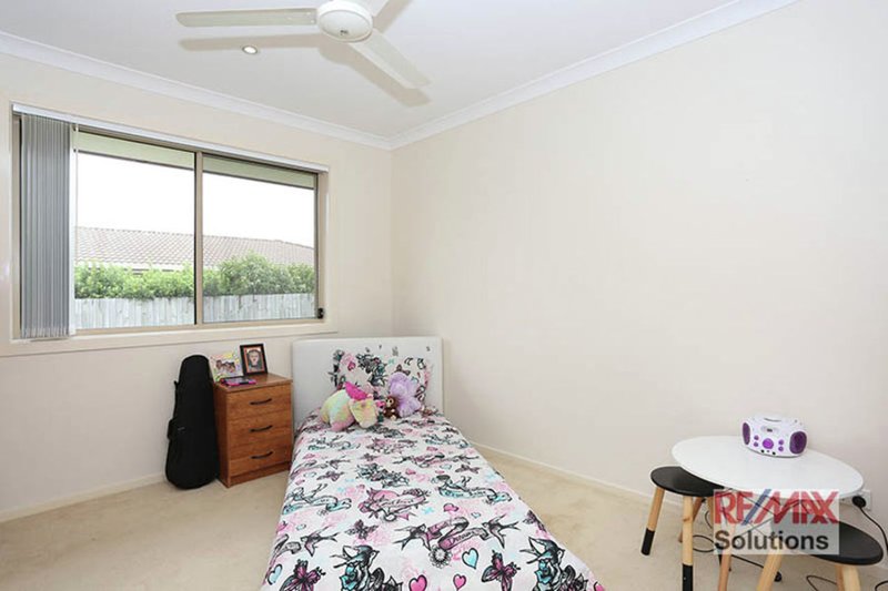 Photo - 24 Ferny Crescent, Burpengary QLD 4505 - Image 7