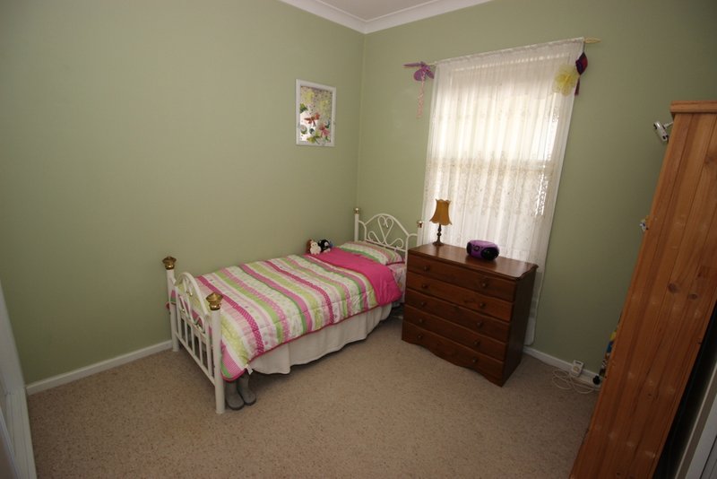 Photo - 24 Fifth Street, Boolaroo NSW 2284 - Image 4