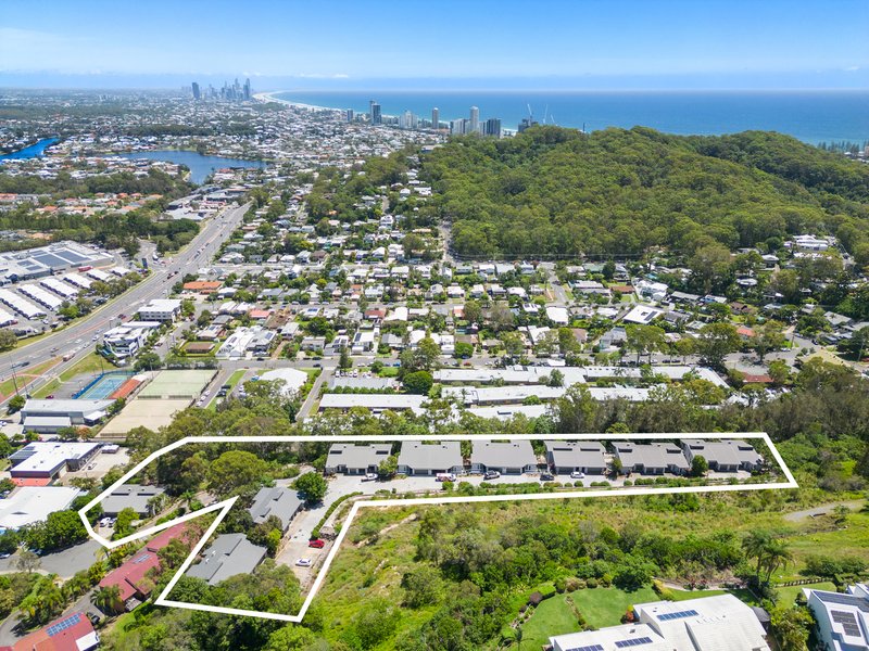 2/4 Fleay Court, Burleigh Heads QLD 4220