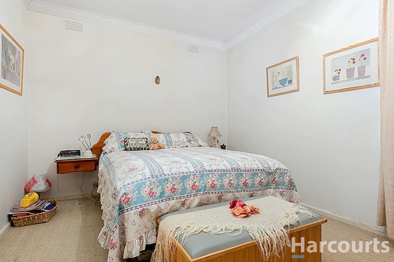 Photo - 24 Florence Street, Glen Waverley VIC 3150 - Image 5