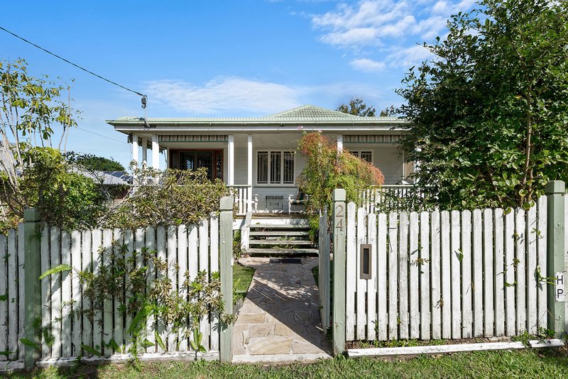 Photo - 24 Forrest Street, Everton Park QLD 4053 - Image 2