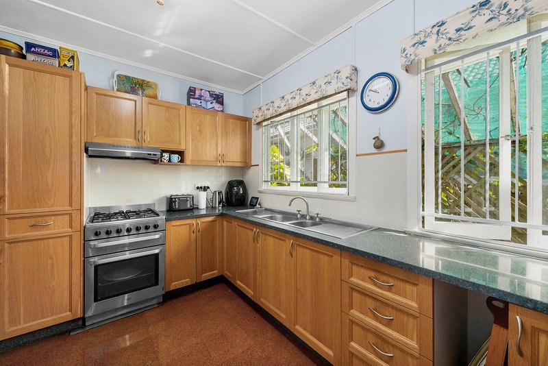 Photo - 24 Forrest Street, Everton Park QLD 4053 - Image 9