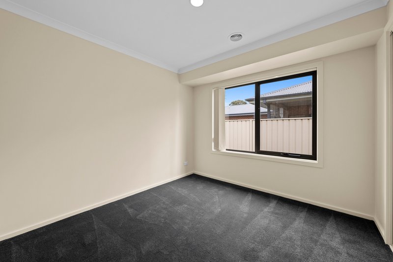 Photo - 24 Fraser Street, Benalla VIC 3672 - Image 11