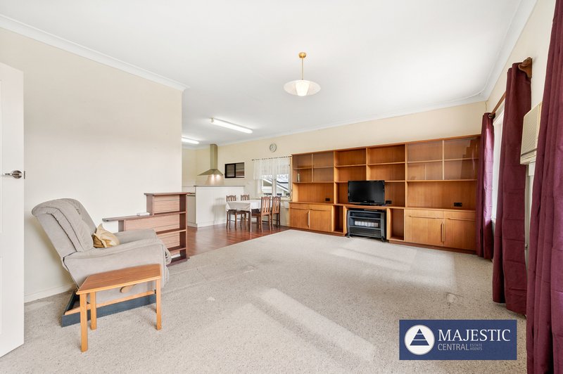 Photo - 24 Fraser Street, East Fremantle WA 6158 - Image 6