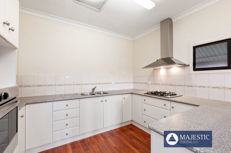 Photo - 24 Fraser Street, East Fremantle WA 6158 - Image 9