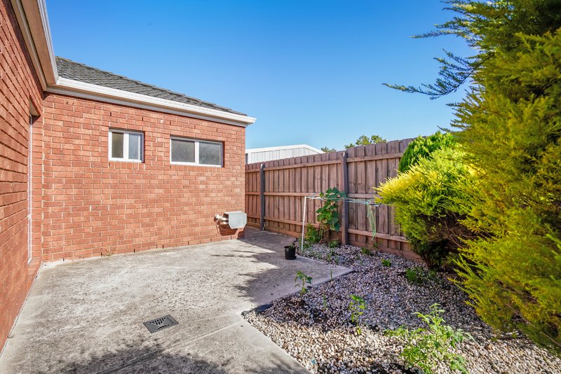 Photo - 2/4 Frederick Street, Thomastown VIC 3074 - Image 11