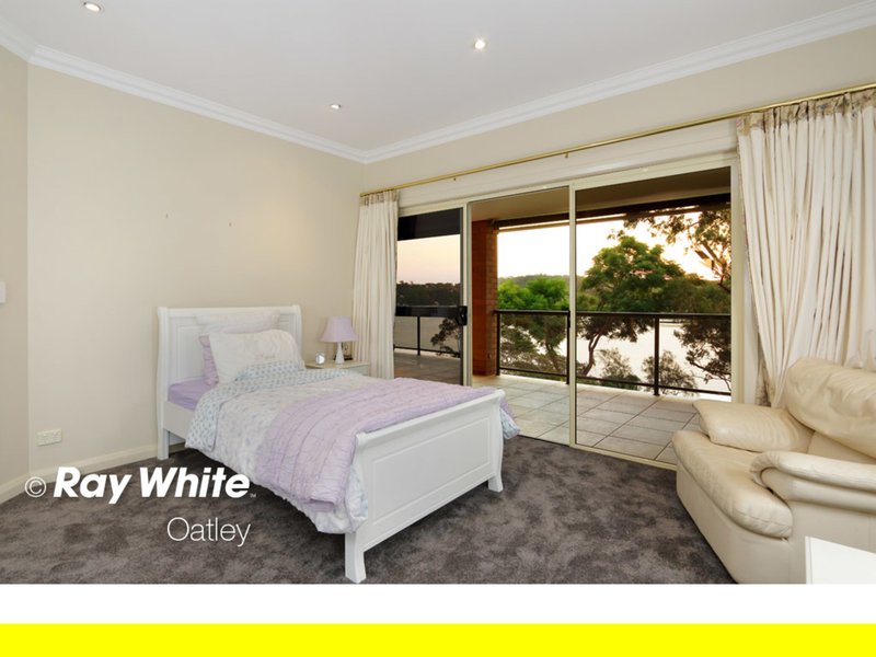 Photo - 24 Freeman Avenue, Oatley NSW 2223 - Image 12