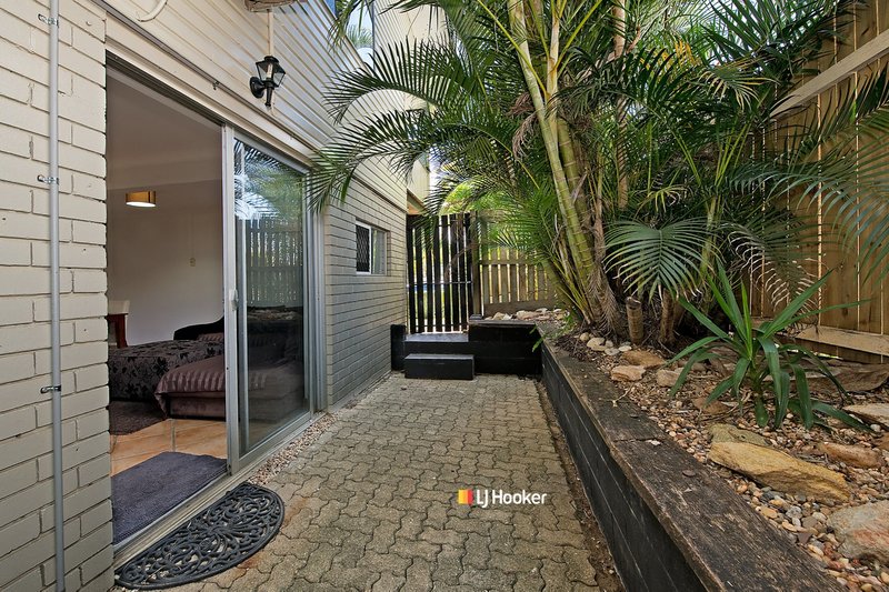 Photo - 24 Gail Street, Kallangur QLD 4503 - Image 21