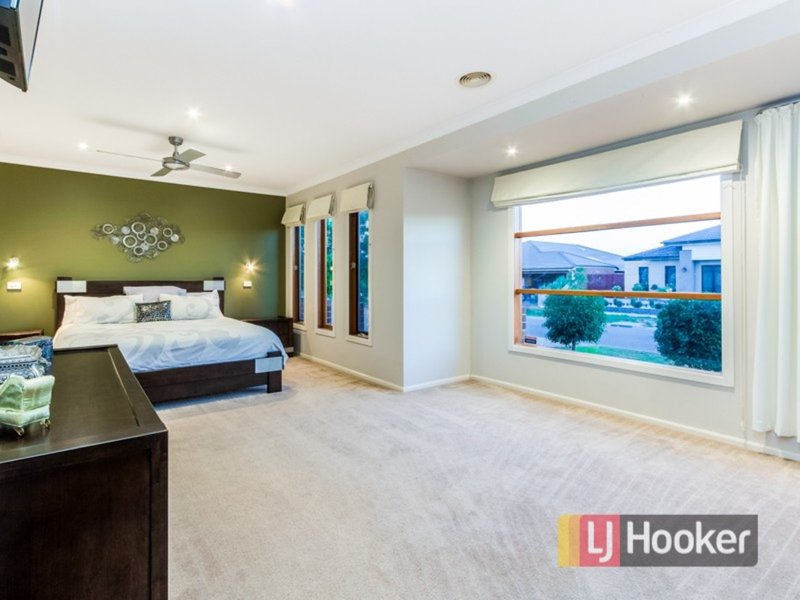 Photo - 24 Gallery Way, Pakenham VIC 3810 - Image 13