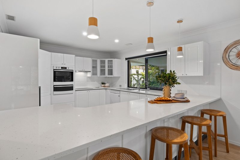 Photo - 24 Galley Way, Birkdale QLD 4159 - Image 11