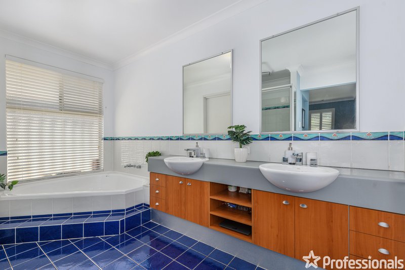 Photo - 24 Galway Gardens, Warnbro WA 6169 - Image 17