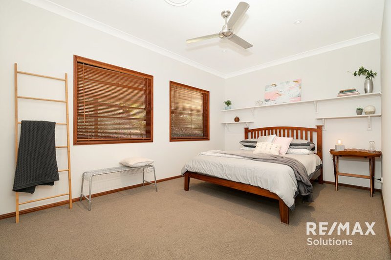 Photo - 24 Garrawin Court, Clear Mountain QLD 4500 - Image 10