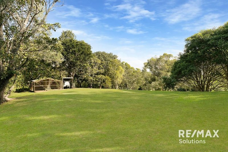 Photo - 24 Garrawin Court, Clear Mountain QLD 4500 - Image 16