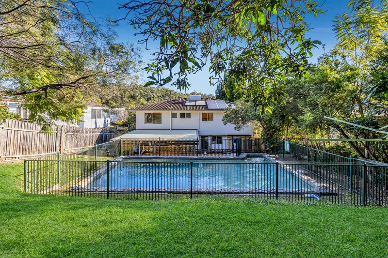 Photo - 24 Ginahgulla Street, Mount Gravatt East QLD 4122 - Image 16