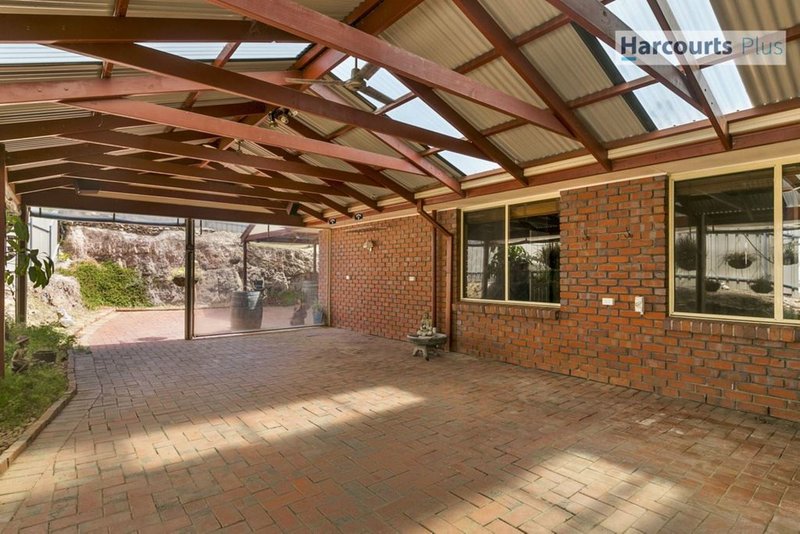 Photo - 24 Glade Crescent, Hallett Cove SA 5158 - Image 13