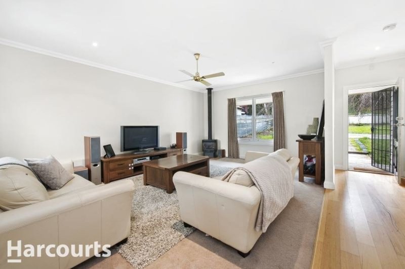 Photo - 24 Glazebrook Street, Ballarat East VIC 3350 - Image 2