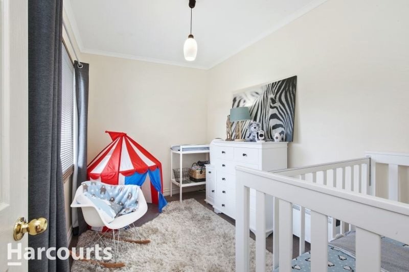 Photo - 24 Glazebrook Street, Ballarat East VIC 3350 - Image 9