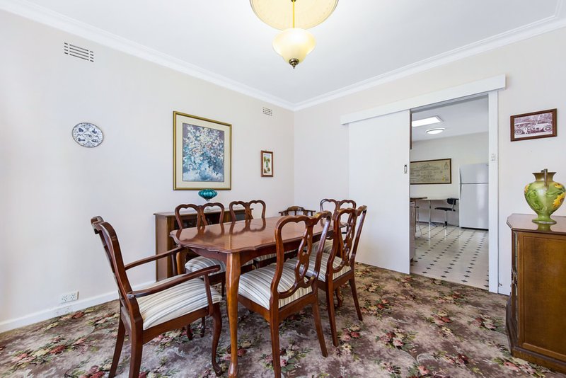 Photo - 24 Glencairn Street, Mulgrave VIC 3170 - Image 6