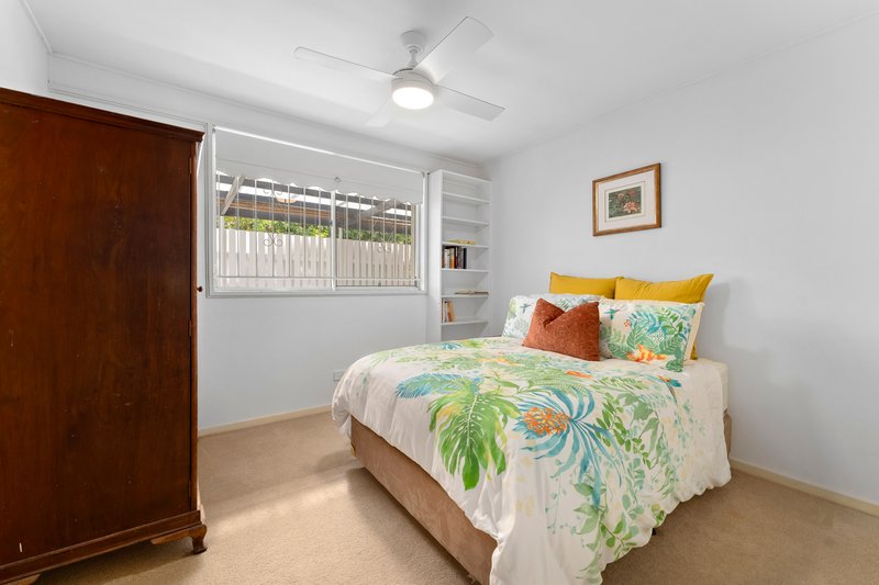 Photo - 24 Gleneagle Street, Kenmore QLD 4069 - Image 12