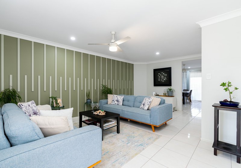 Photo - 24 Glenhaven Place, Durack QLD 4077 - Image 3