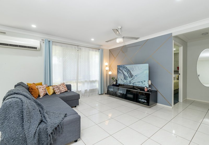 Photo - 24 Glenhaven Place, Durack QLD 4077 - Image 9